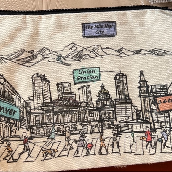 Beary Blu Handbags - Canvas Cityscape Cosmetic Bag in Cream with Multicolor Accents